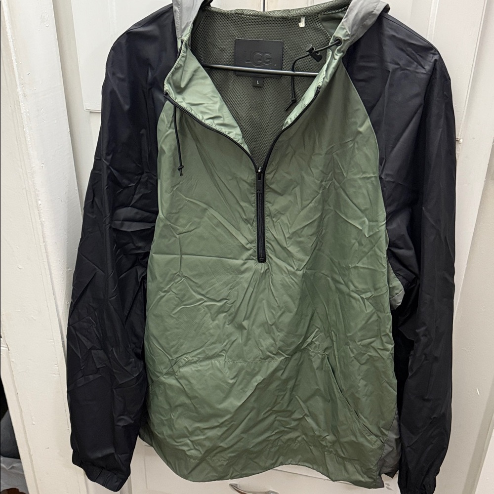 UGG Men's Olive and Black Windbreaker